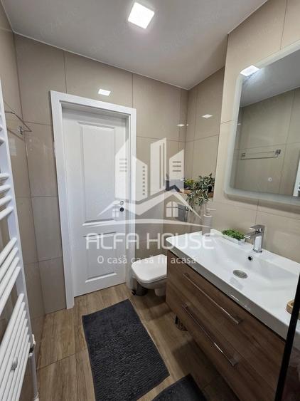 Apartament cu 3 camere semidecomandat în Govândari