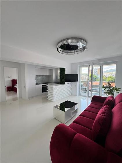 Apartament cu 2 camere decomandat în 22 Decembrie