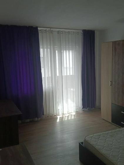 Apartament cu 4 camere decomandat în Mărăști