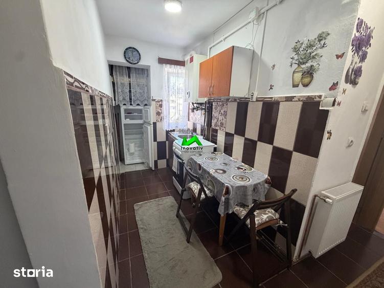 Apartament cu 2 camere semidecomandat în Vasile Aaron