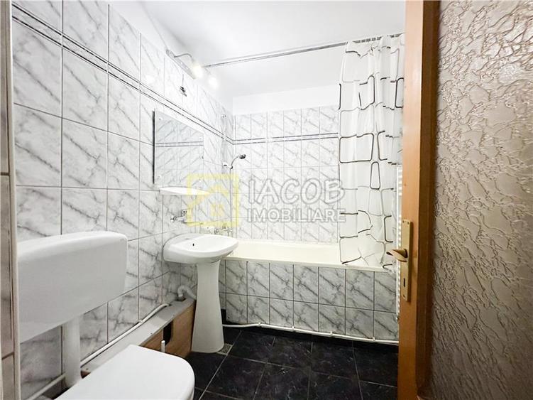 Apartament cu 2 camere decomandat în Mioriței
