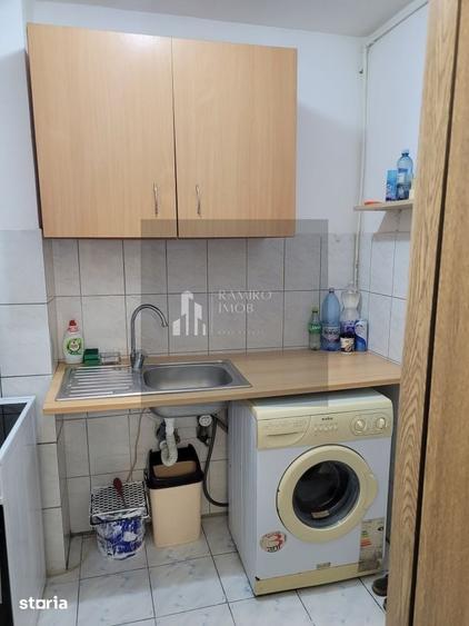 Garsonieră semidecomandată în Titan