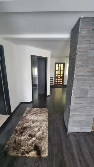 Casă cu Teren 5680 Mp în Călata