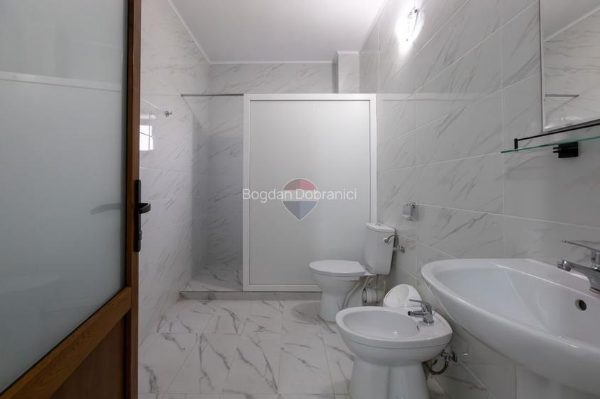Special property de 1,152 mp de vânzare în Onești cartier Borzești