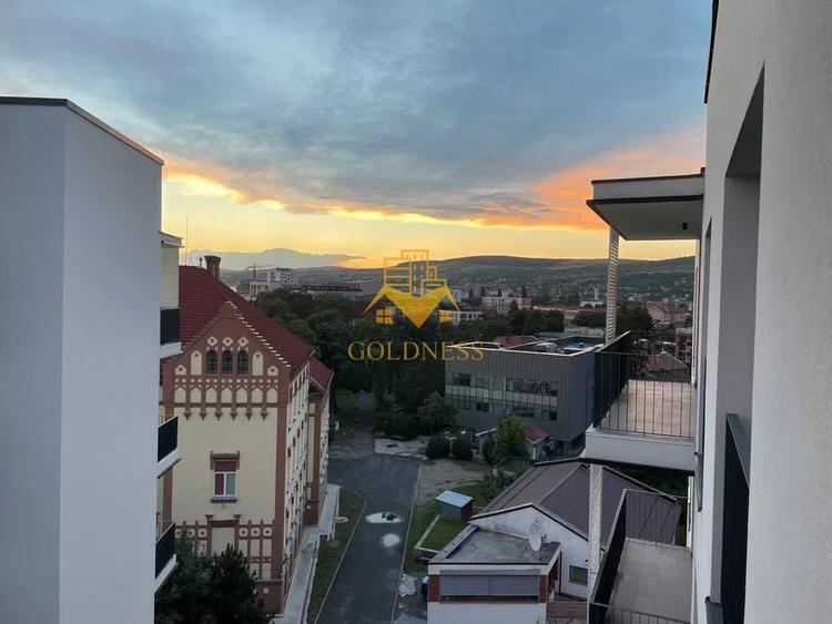 Apartament cu 2 camere semidecomandat, mobilat în Mărăști