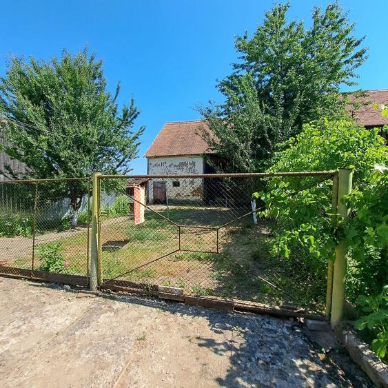 Casă cu 2 camere semidecomandat în Central