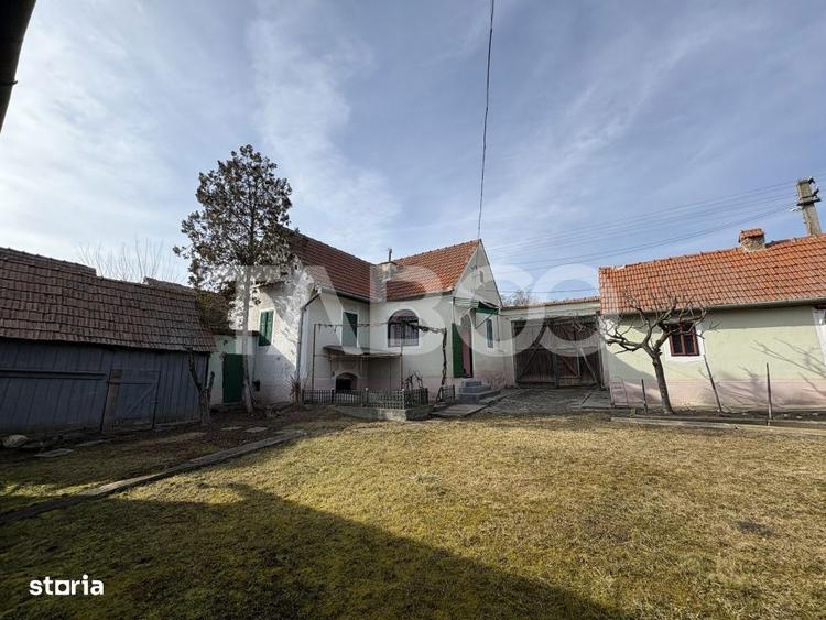 Casă cu 4 camere cu Teren 60 Mp în Loamneș