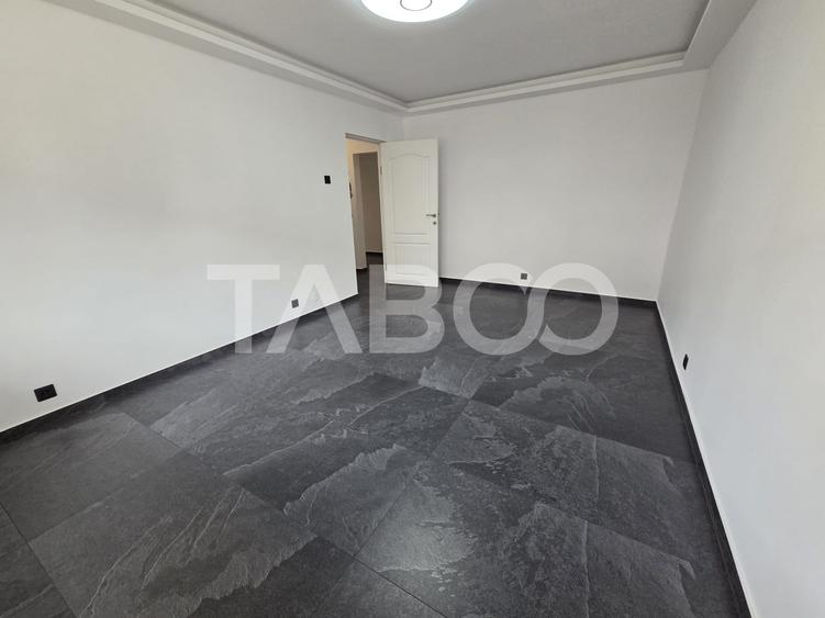 Apartament cu 4 camere decomandat în Făgăraș