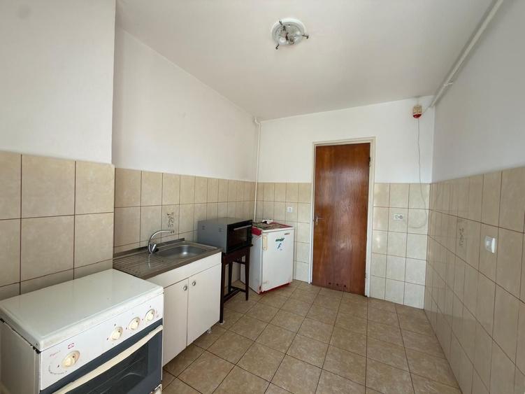 Apartament cu 2 camere decomandat, mobilat în Ultracentral