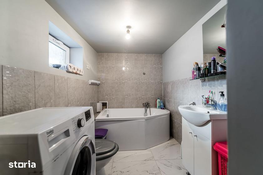 Casă cu 3 camere cu Teren 3950 Mp în Dorobanți