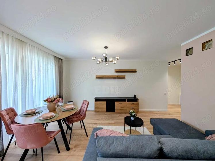 Apartament cu 3 camere semidecomandat în Central