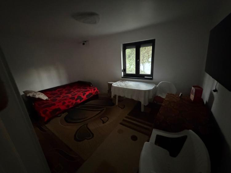 Casă cu 4 camere în Cuza Vodă