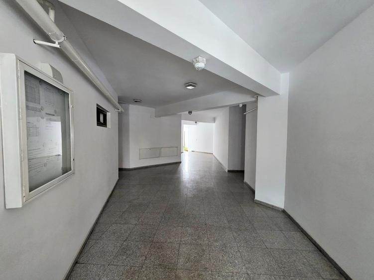 Apartament cu 2 camere decomandat în Fundeni