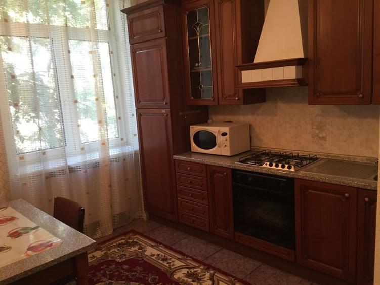 Apartament cu 2 camere decomandat în Plopilor