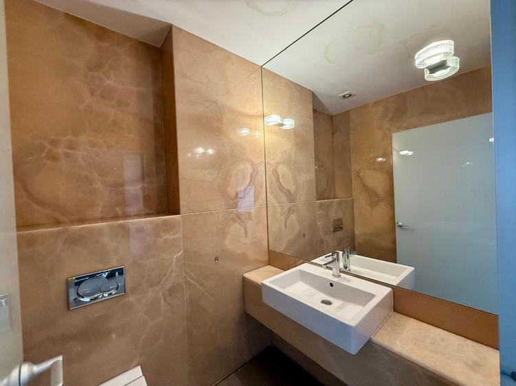 Apartament cu 3 camere semidecomandat, mobilat în Floreasca