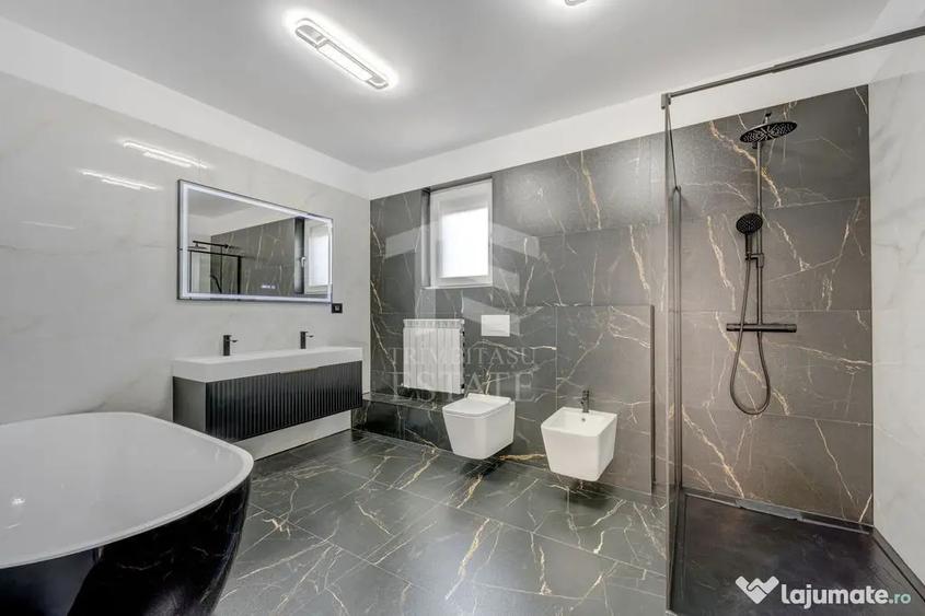 Casă cu 5 camere cu Canalizare în Domnești