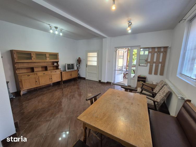 Casă cu 4 camere cu Teren 1249 Mp în Vladimirescu