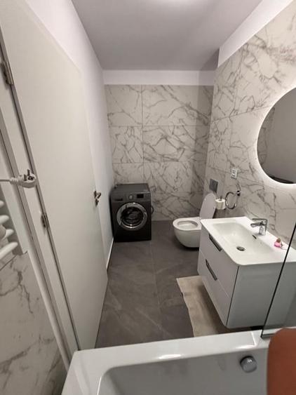 Apartament cu 2 camere decomandat, mobilat în Iris
