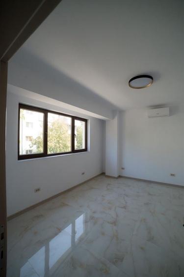 Spațiu comercial, de 315 mp, în Central