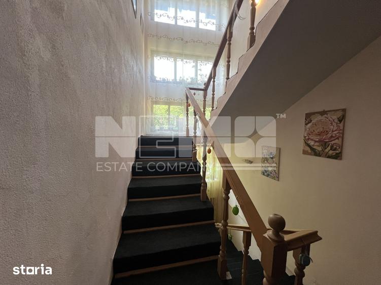 Casă cu 8 camere cu Teren 1950 Mp în Sucevița