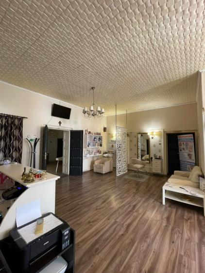 Spațiu comercial, de 721 mp, în Ultracentral