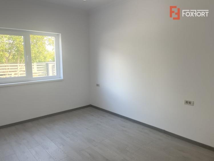 Duplex cu 4 camere cu Canalizare în Moșnița Veche