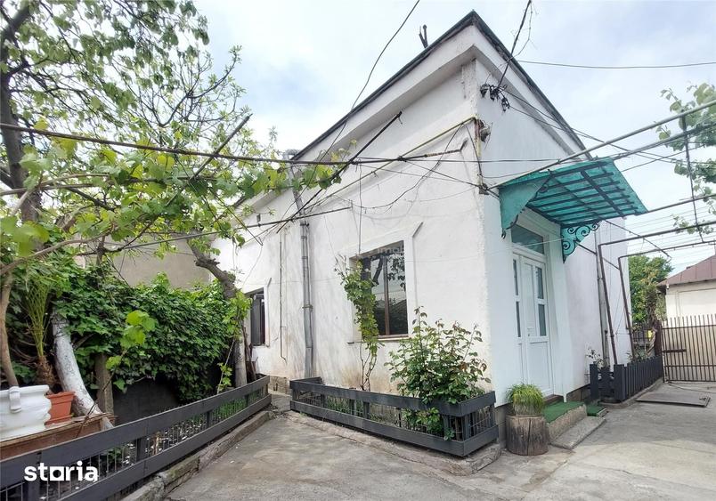 Casă cu 2 camere cu Teren 228 Mp în Hașdeu