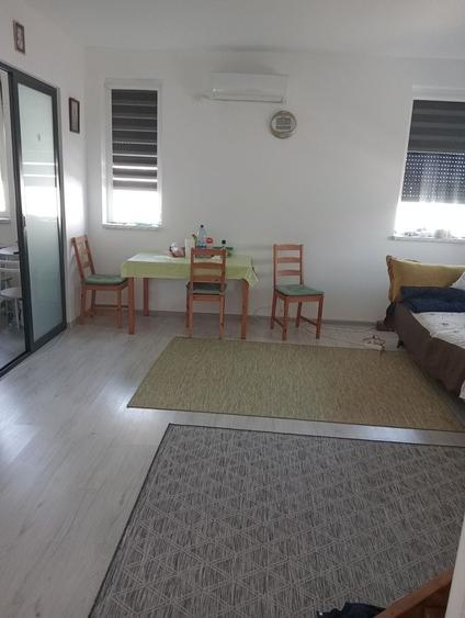 Casă cu 3 camere în Central