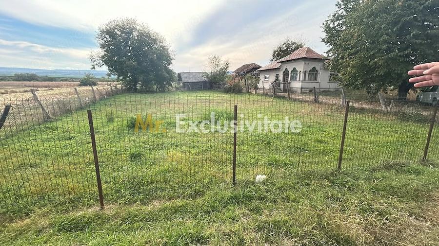 Teren de 520 mp, în Mănicești