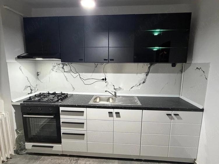 Apartament cu 2 camere semidecomandat în Podu Roș
