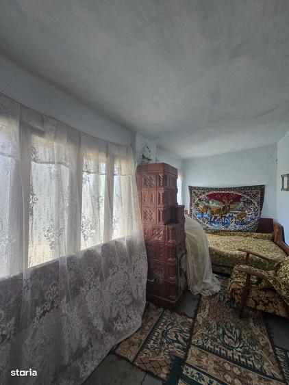 Casă cu 3 camere în Central