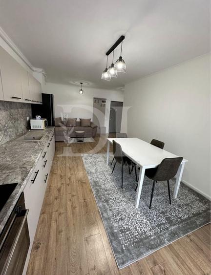 Apartament cu 2 camere semidecomandat, mobilat în Florești