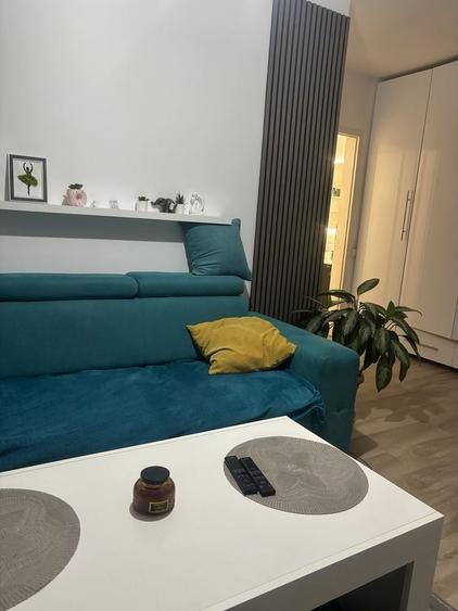 Apartament cu 2 camere decomandat în Titan