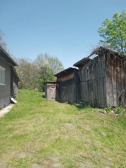 Casă cu 2 camere cu Teren 500 Mp în Tranișu