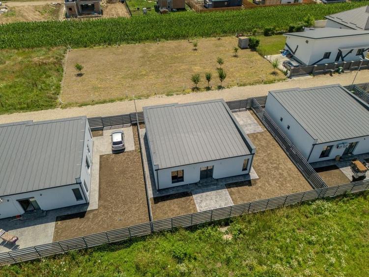 Casă cu 4 camere cu Teren 340 Mp în Balotești