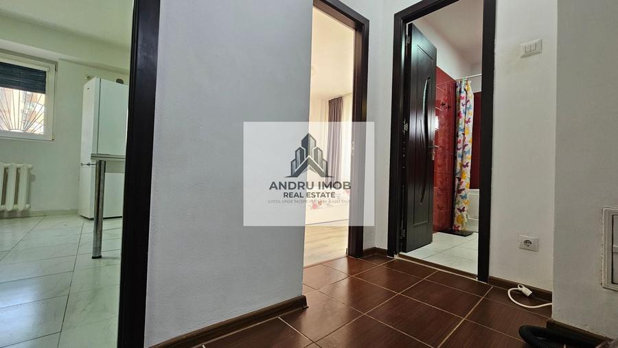 Apartament cu 2 camere decomandat, mobilat în Apărătorii Patriei