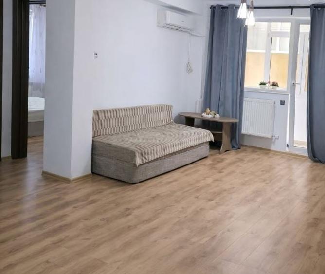 Apartament3 Camere,Aparatorii Patriei,Metrou,bl.2010,et1/2/m,Amenajat,centrala - 2