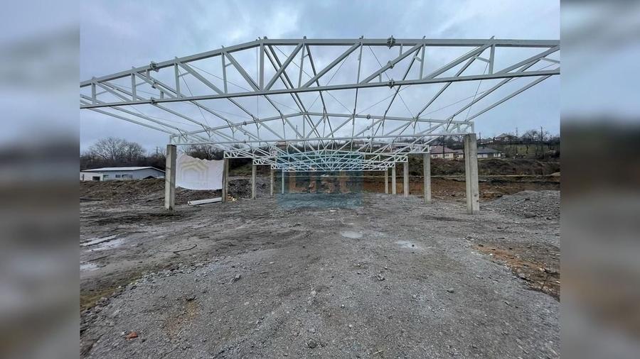 Spațiu industrial, de 560 mp, în Central