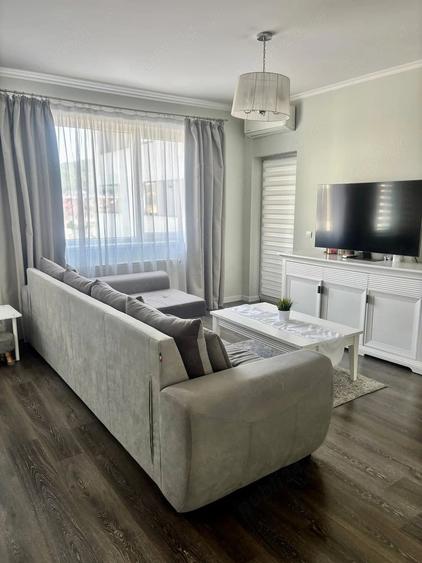 Apartament cu 2 camere semidecomandat în Florești