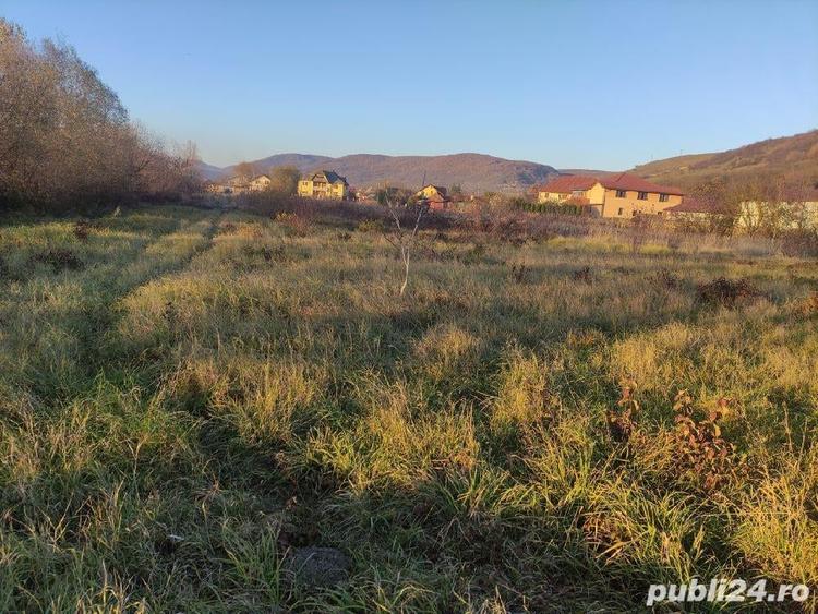 Teren de 5870 mp, în Central