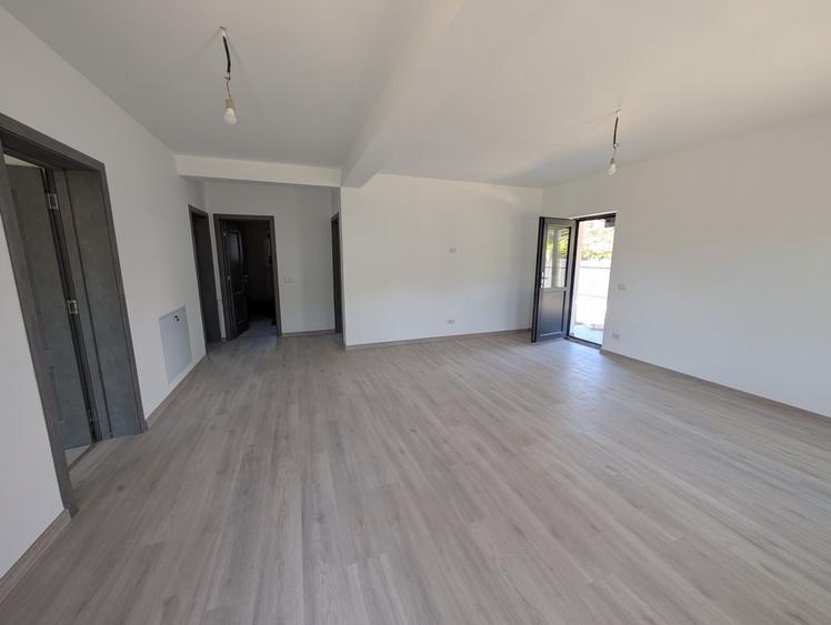 Casă individuală cu 3 camere cu Teren 380 Mp în Nord