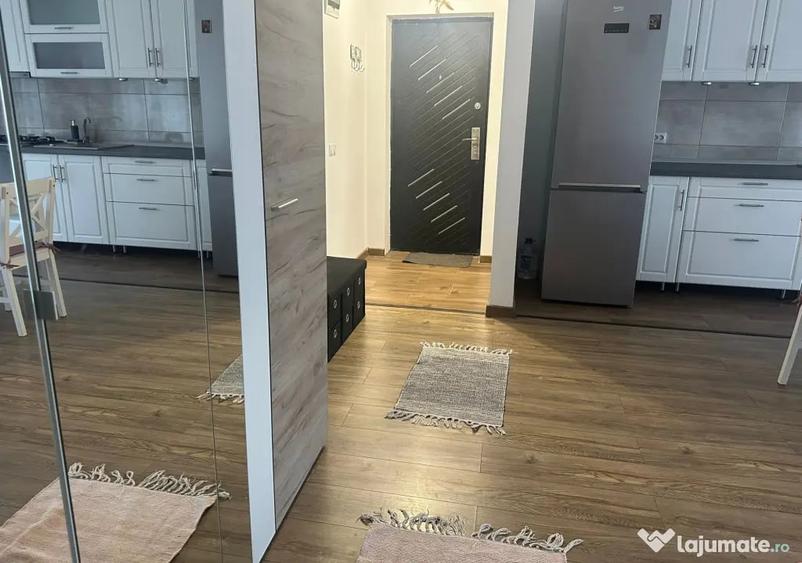 Apartament cu 2 camere semidecomandat în Florești