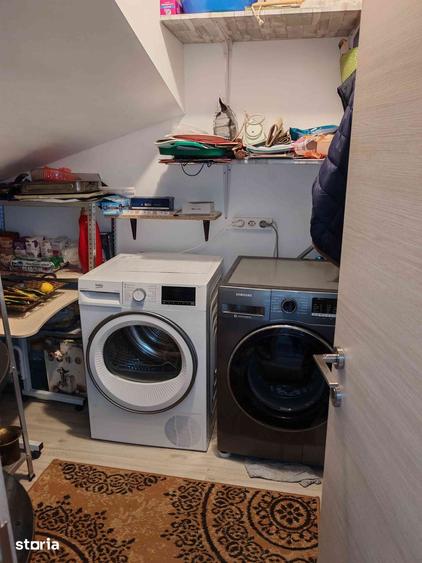 Casă cu 5 camere cu Teren 227 Mp în Sânpetru