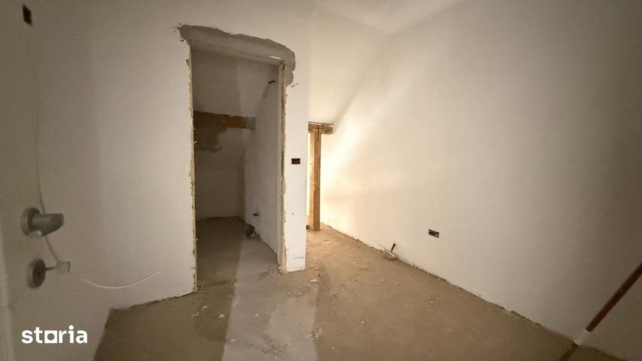 Casă cu 6 camere cu Teren 1836 Mp în Dudeștii Noi