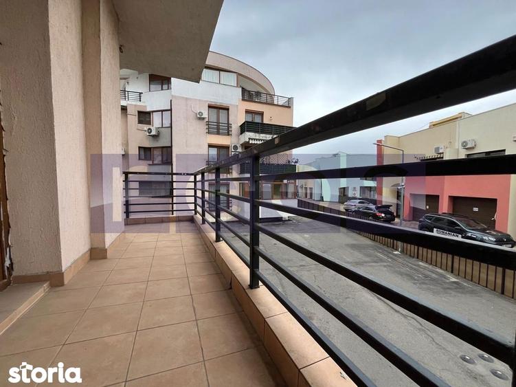 Apartament cu 4 camere decomandat în Central