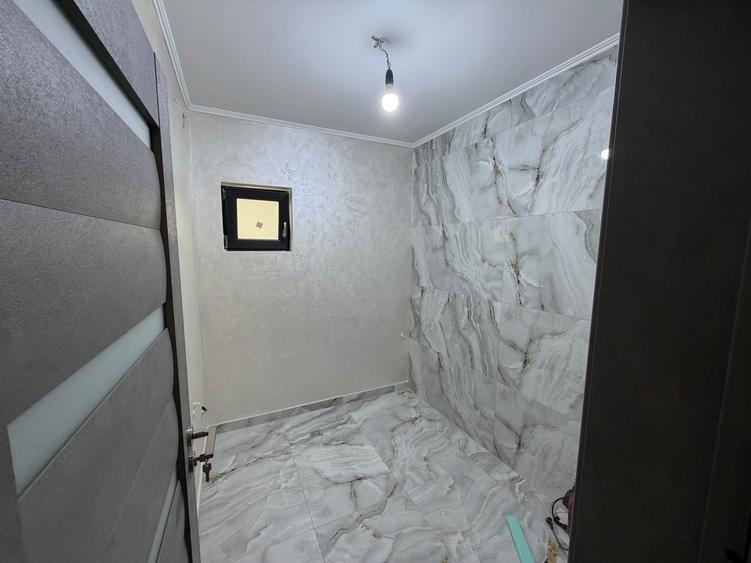 Casă individuală cu 3 camere cu Canalizare în Central