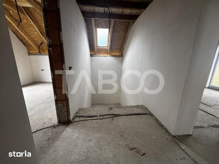 Casă cu 4 camere cu Teren 119 Mp în Central