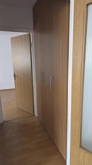 Apartament cu 2 camere semidecomandat, mobilat în Obor