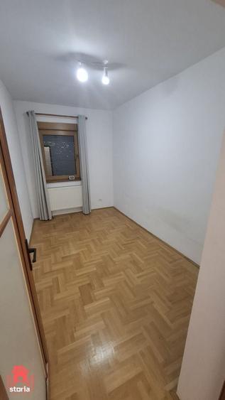Apartament cu 4 camere în Gara de Nord