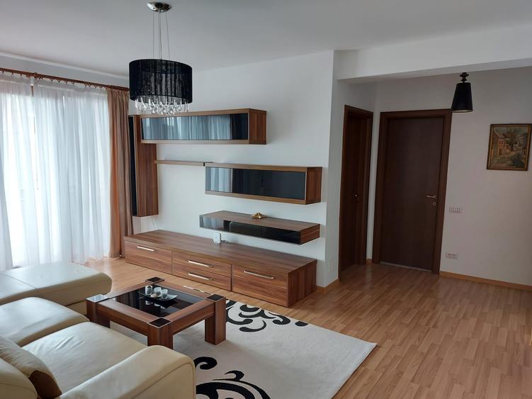 Apartament cu 4 camere decomandat în Iancu Nicolae